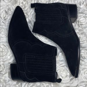 Marc Fisher black suede booties!